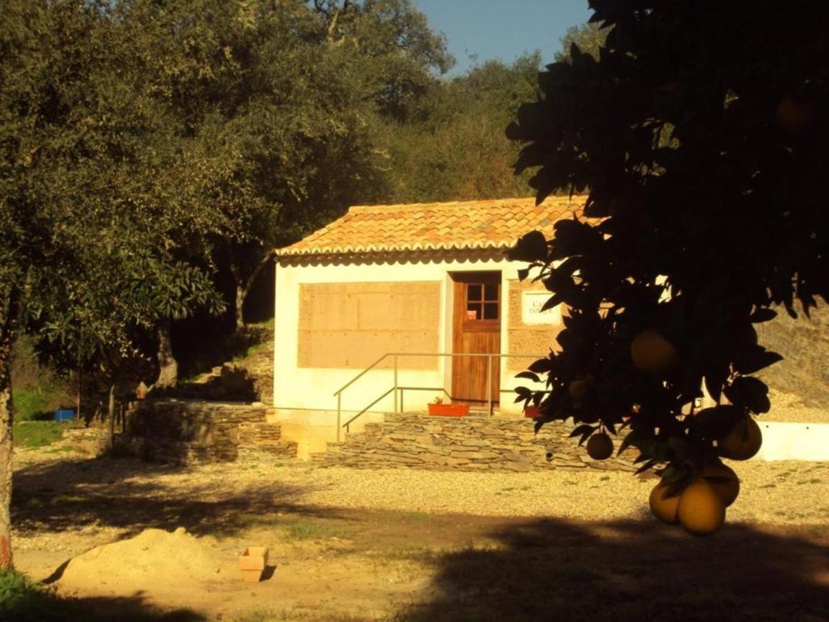 Casas Da Cerca Guest House Troviscais Exterior photo
